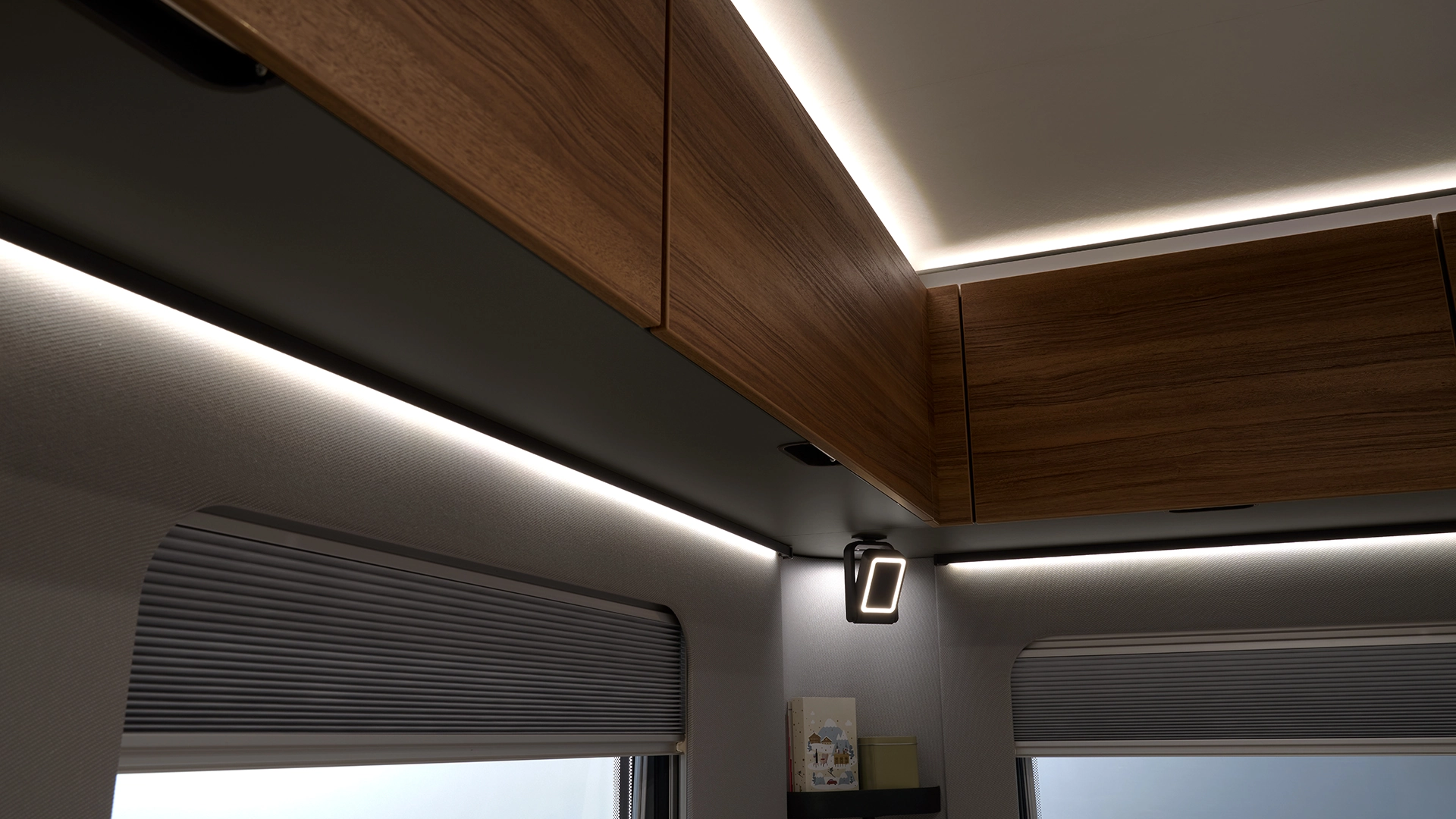 Ambient lighting in the sleeping area of the Novaline caravan by Eriba