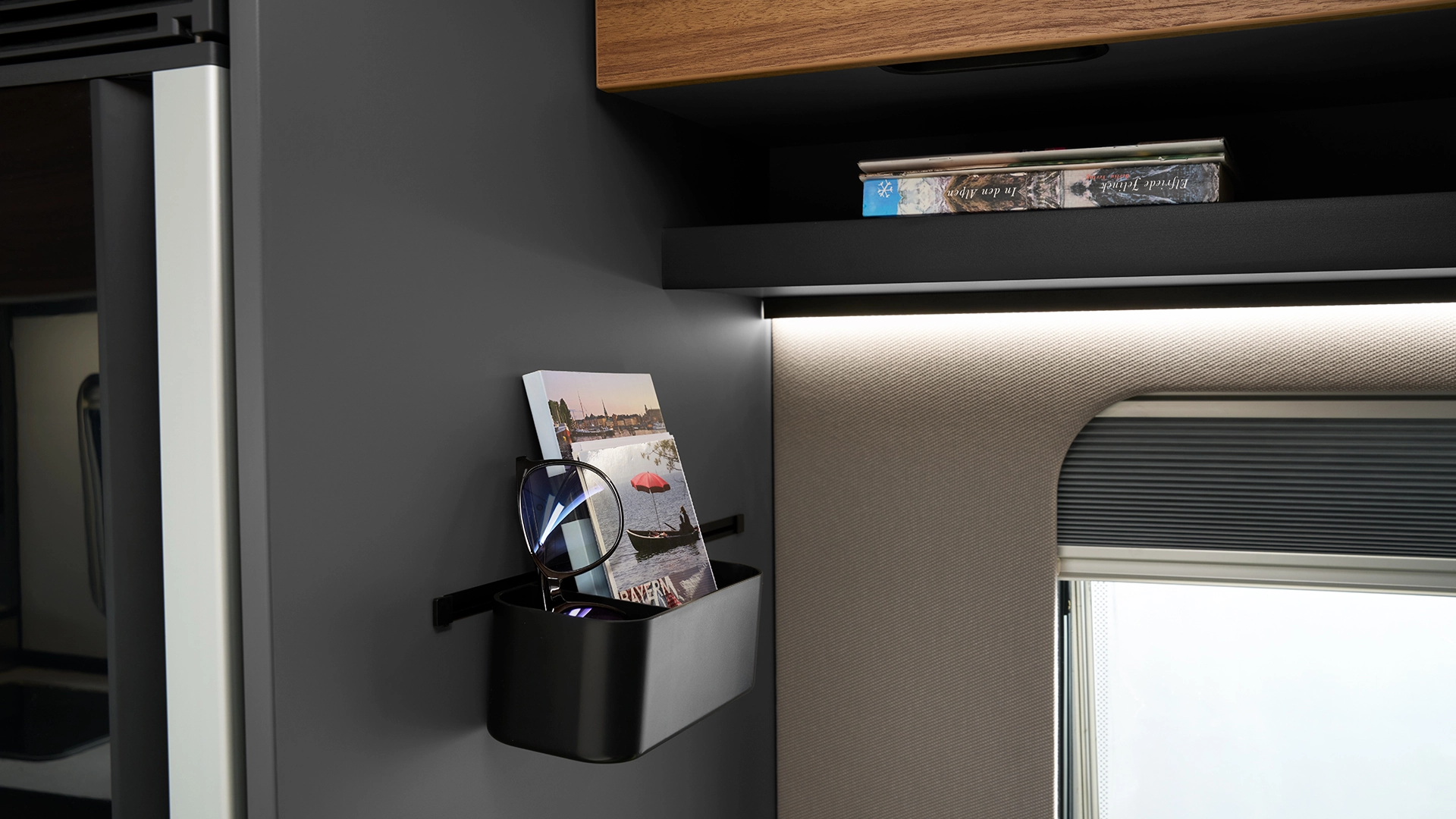 Multifunction rail with shelf in the Novaline caravan by Eriba
